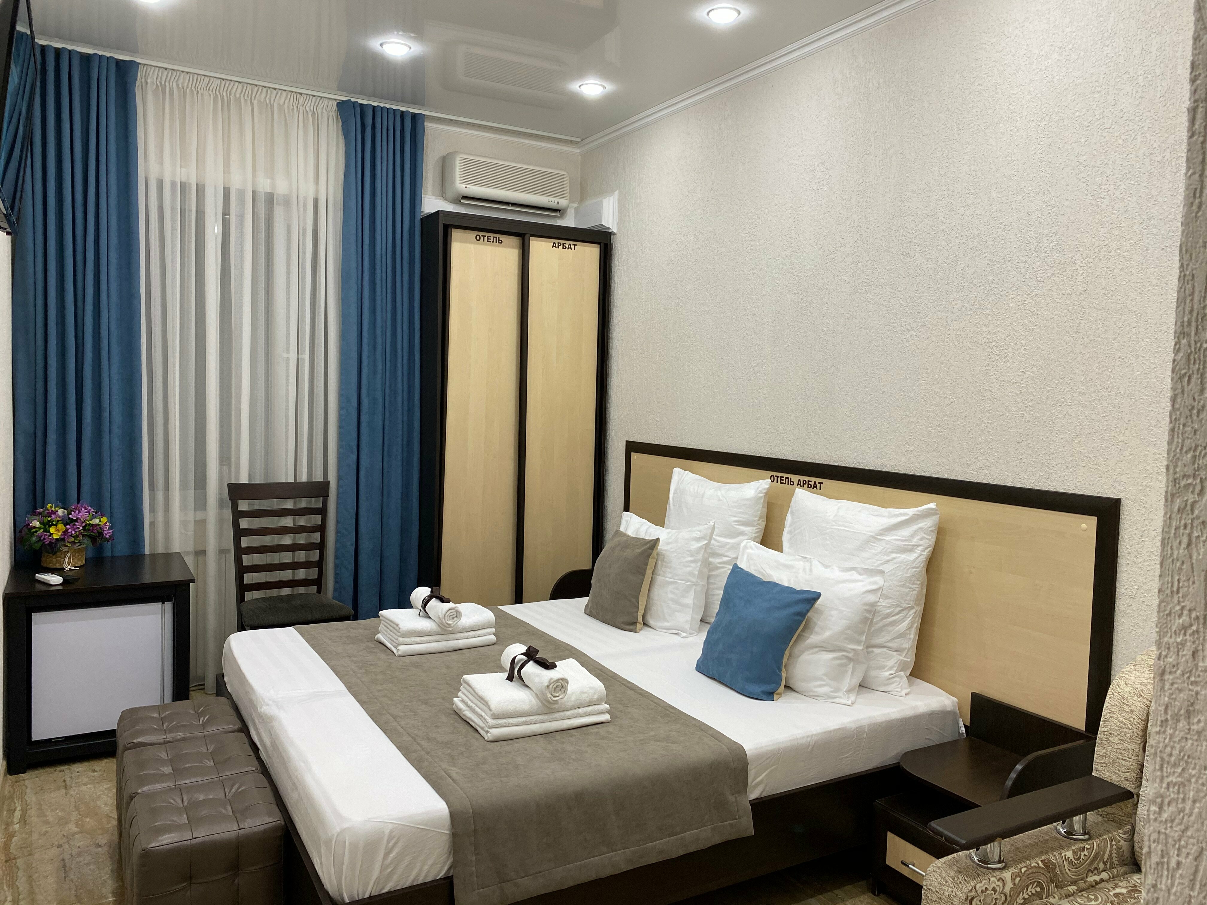 Двухместный номер с 1 кроватью или 2 отдельными кроватями и дополнительной кроватью