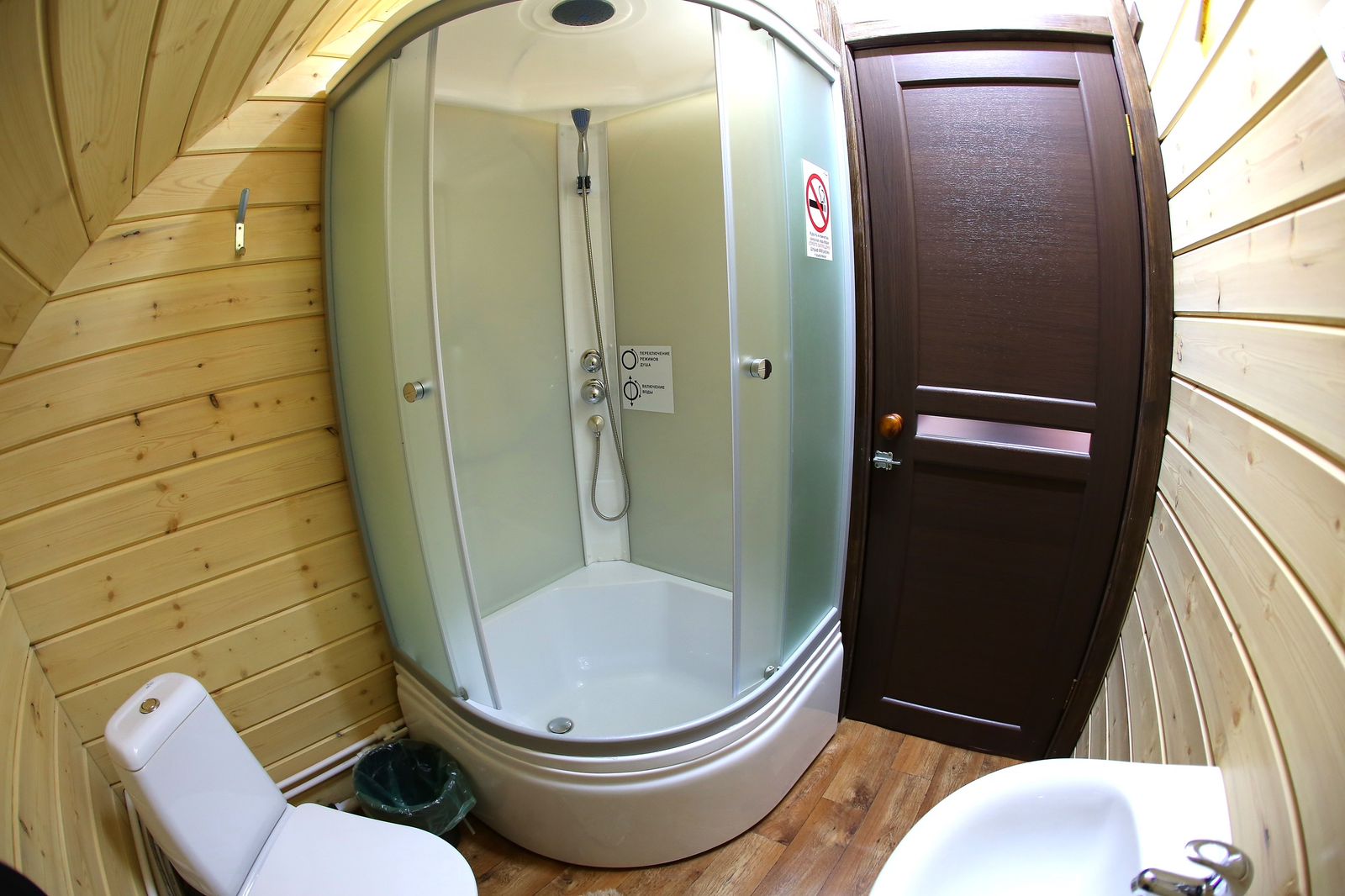 Коттедж с собственным бассейном