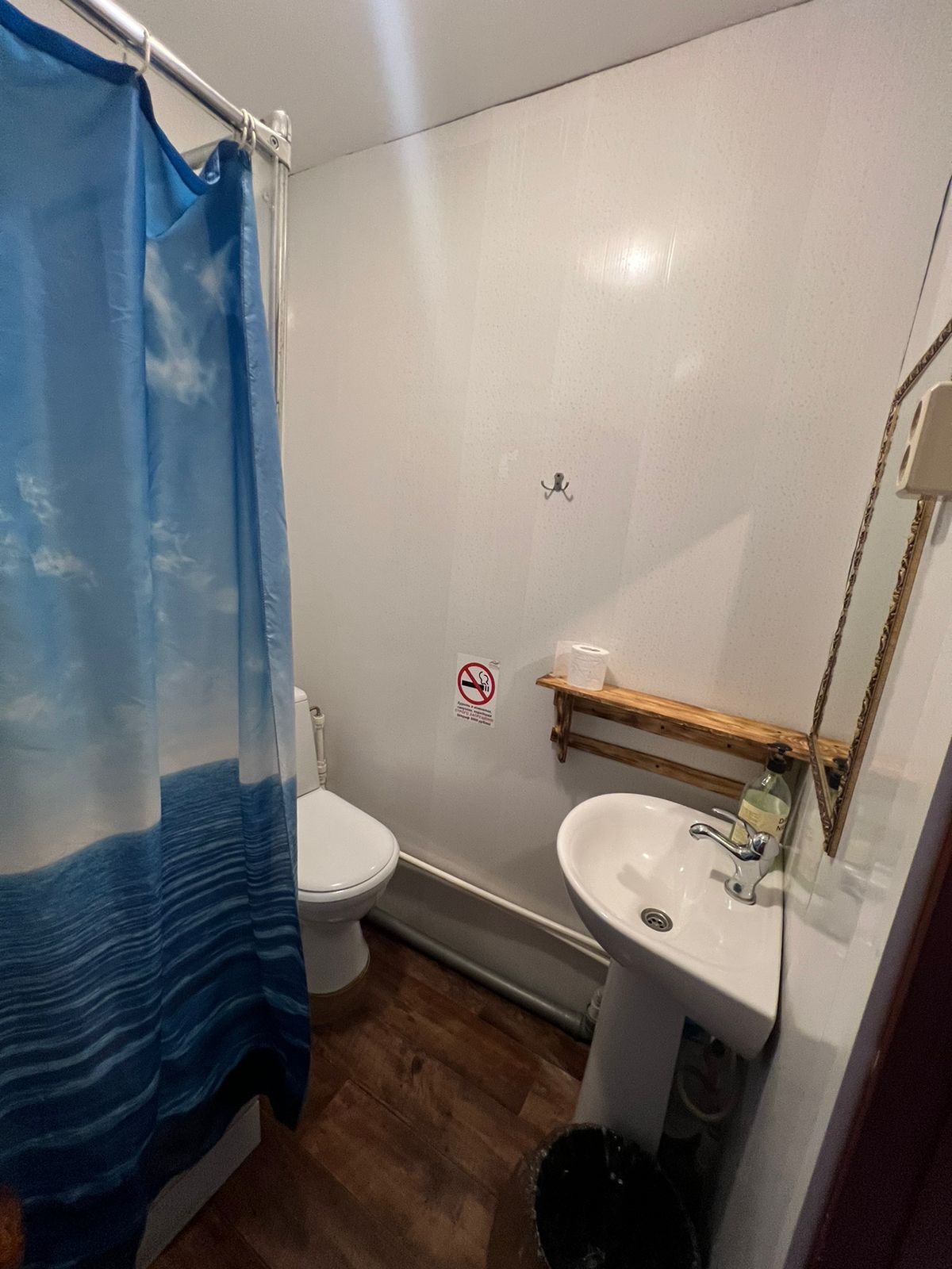 Cемейный номер с собственной ванной комнатой