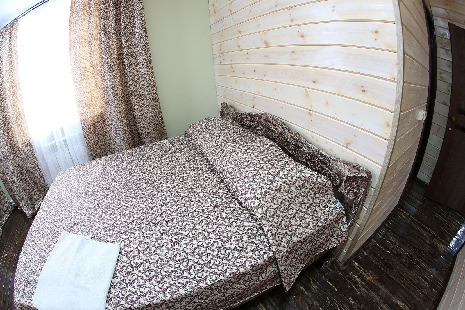 Коттедж с собственным бассейном