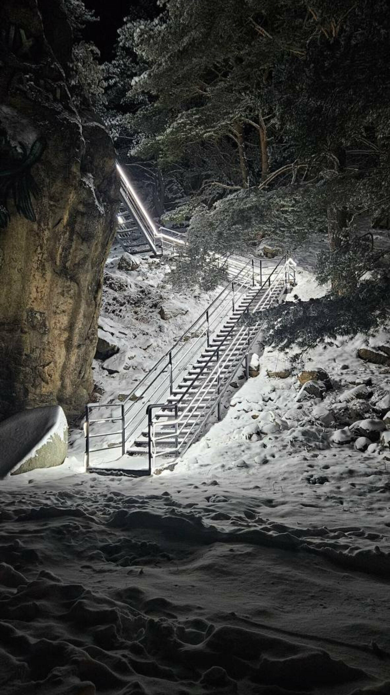 Двухместный номер с 1 кроватью или 2 отдельными кроватями, вид на горы