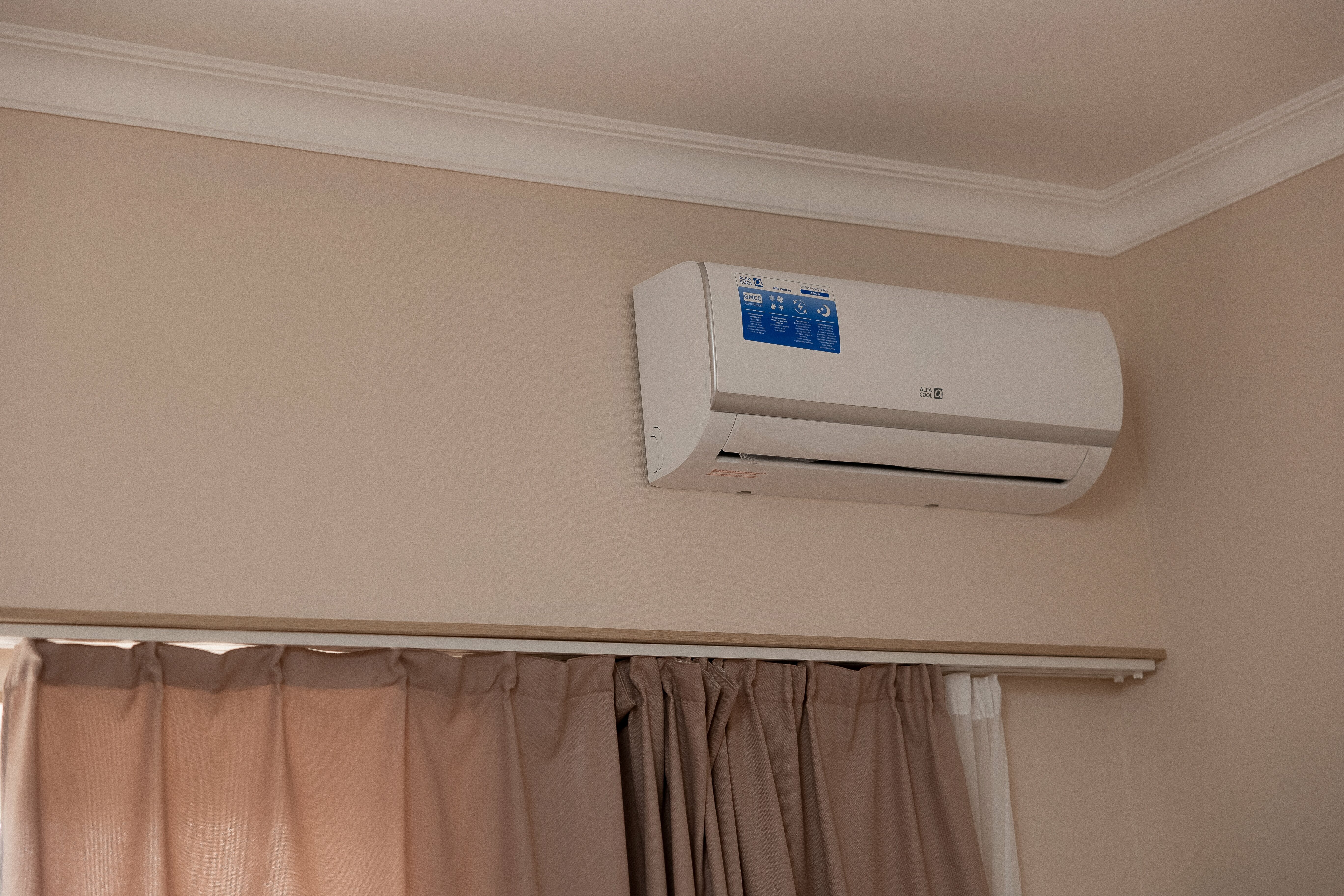 Семейный номер с видом на горы