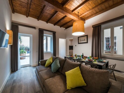 Апартаменты (5 Bedrooms) в Panisperna Apartment 2
