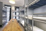 Общее спальное помещение в Astor Hyde Park Hostel - Adults Only