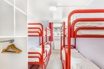 Общее спальное помещение в Astor Hyde Park Hostel - Adults Only