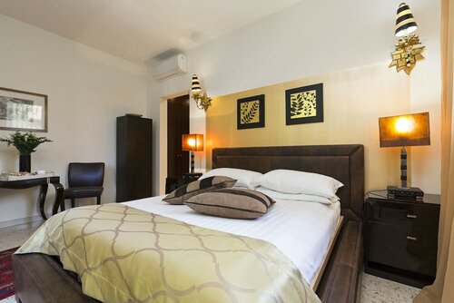 Улучшенный двухместный номер с 1 двуспальной кроватью в Hotel Villa Stella