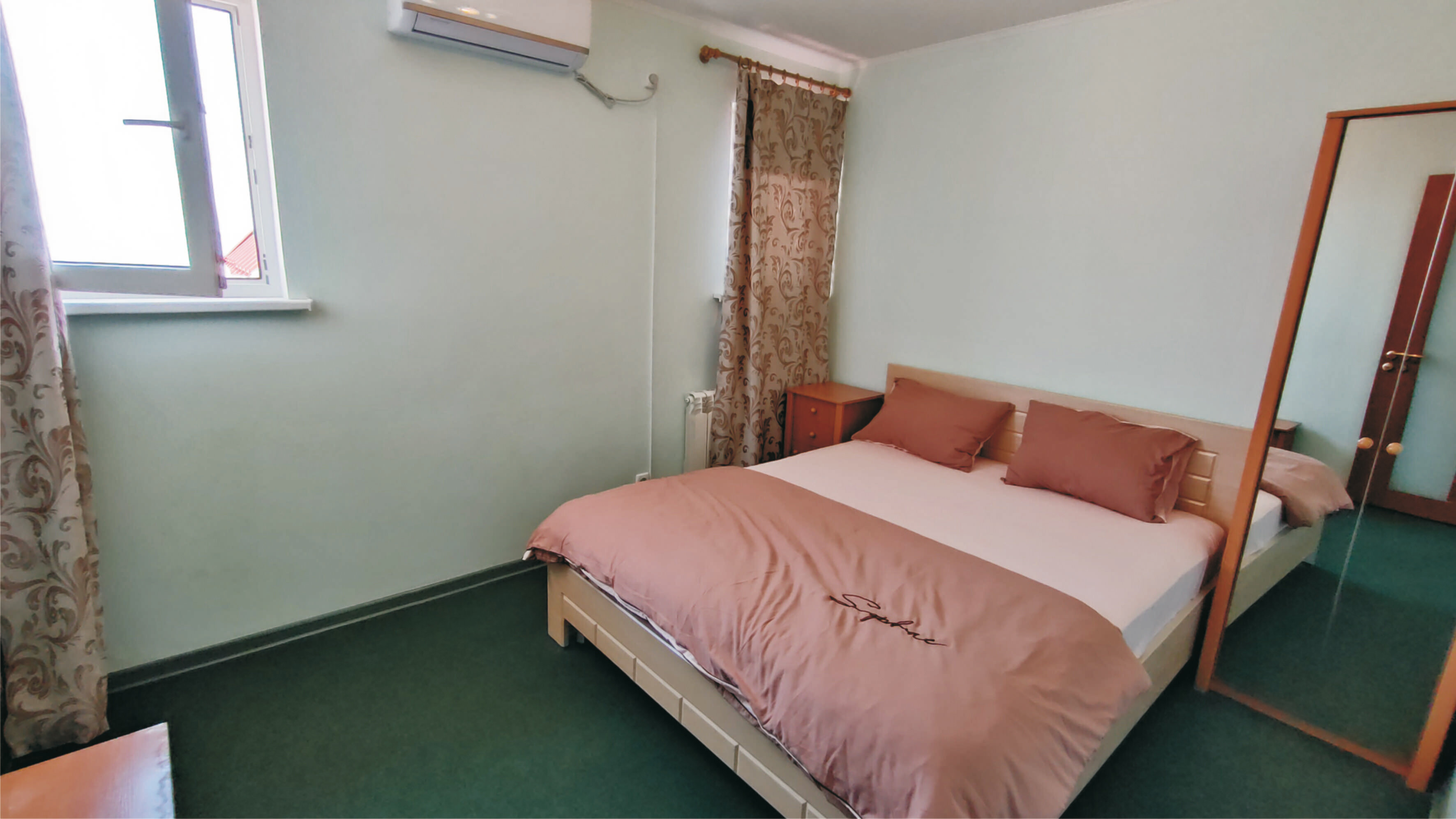 Семейный. Бюджетный номер для семьи