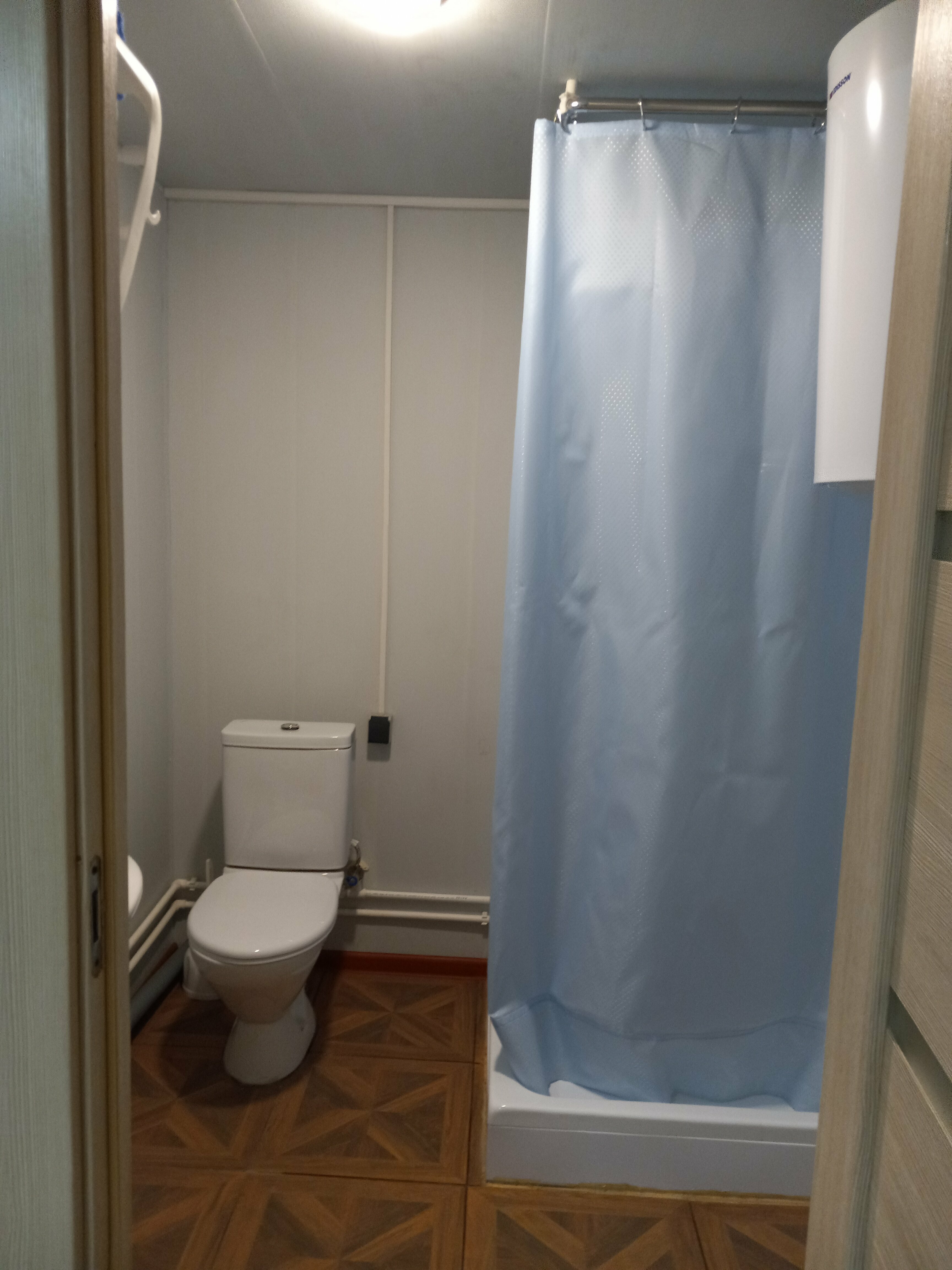 Семейный номер с душем