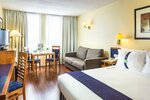 Стандартный номер, 1 двуспальная кровать с диваном-кроватью в Holiday Inn Lisbon