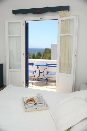 Стандартный номер в Paros Inn Hotel