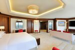 Люкс, 1 спальня, для некурящих, угловой в Sheraton Grand Doha Resort & Convention Hotel