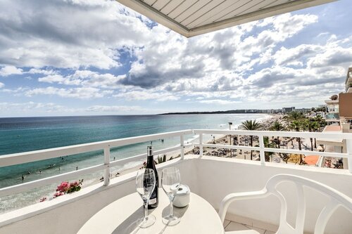 Двухместный номер с 1 двуспальной кроватью, балкон, вид на море в Hotel Voramar Mallorca