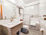 Семейный трехместный номер в Hotel Lido