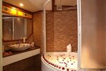 Представительский люкс в Nega Bonger Hotel