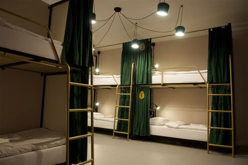 Кровать в общем 8-местном номере для мужчин и женщин в Guten Duck
