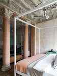 Шампань в Twelve Reasons boutique hotel