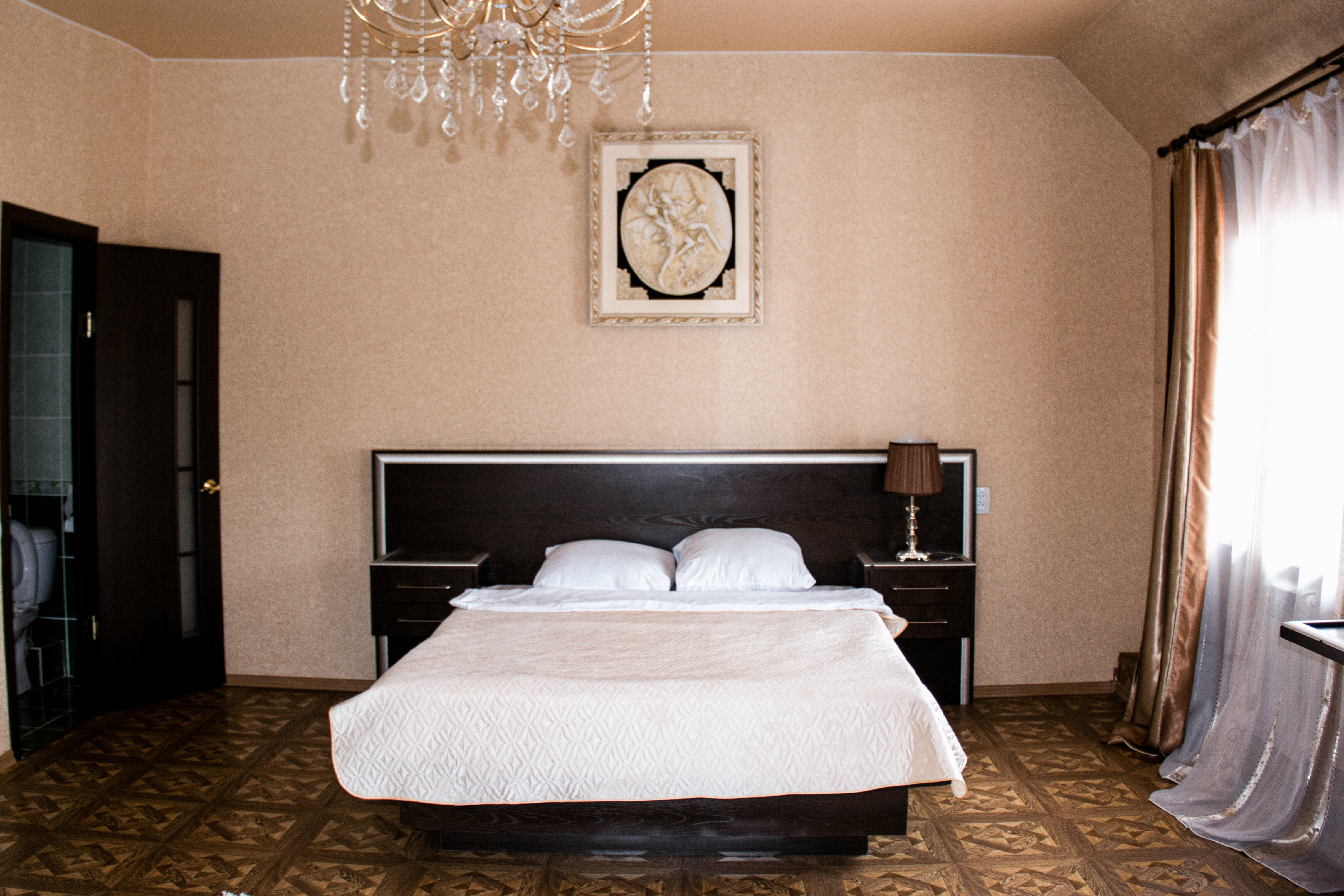 Полулюкс Делюкс