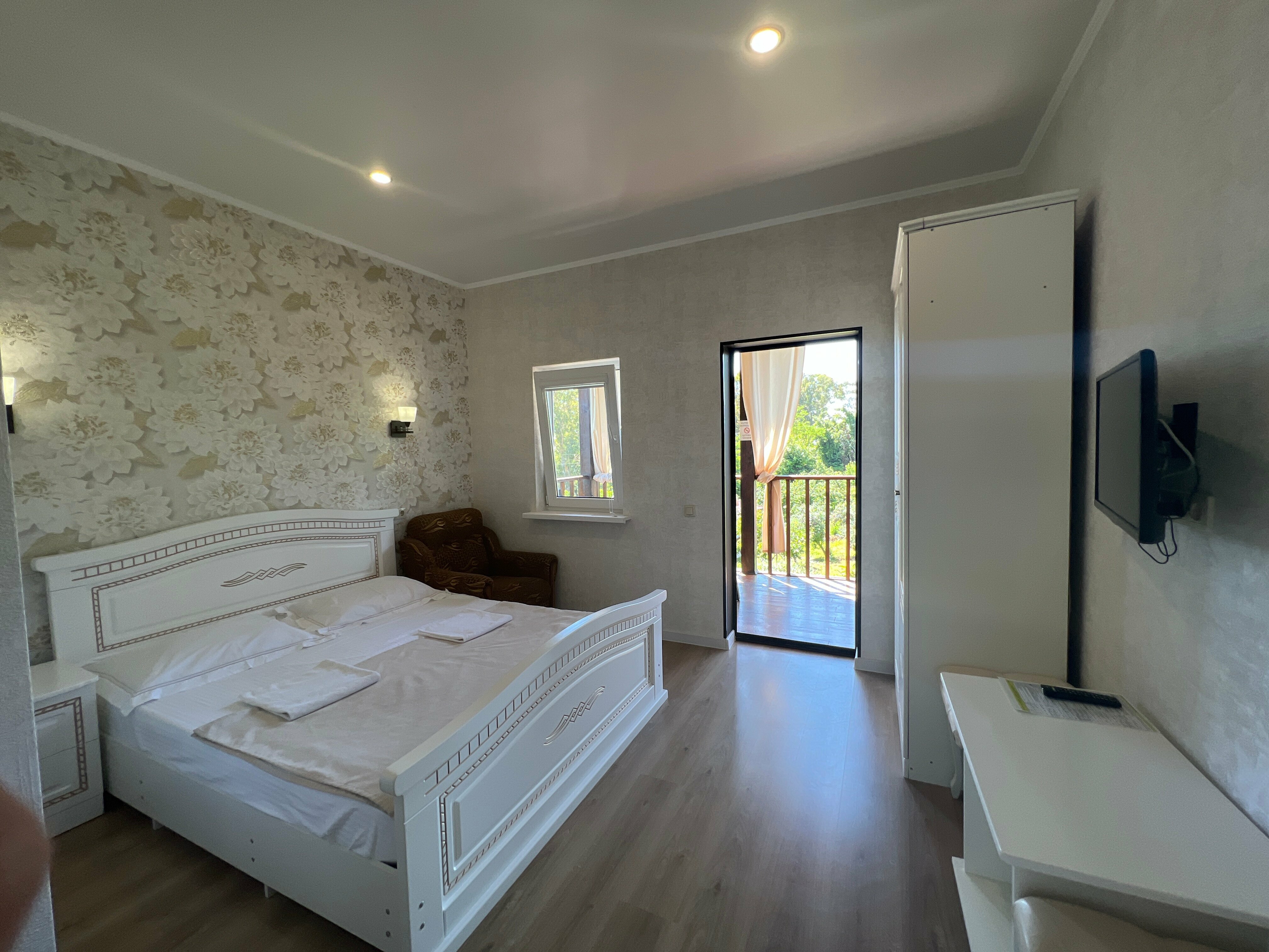 Семейный номер с видом на море