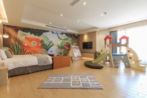 Четырехместный номер «Сеньор», 1 спальня, гидромассажная ванна, вид на город в Sun Dialogue Hotel by Cosmos Creation