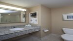 Люкс, 1 двуспальная кровать «Кинг-сайз» (Additional Living Area) в Holiday Inn Express Hotel & Suites Morgan City Tiger Island, an Ihg Hotel