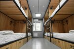 Место в восьмиместном мужском номере в Sleep Box Hostel