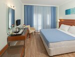 Двухместный семейный номер Standard 1 комната двухъярусная кровать в Petunya Beach Resort