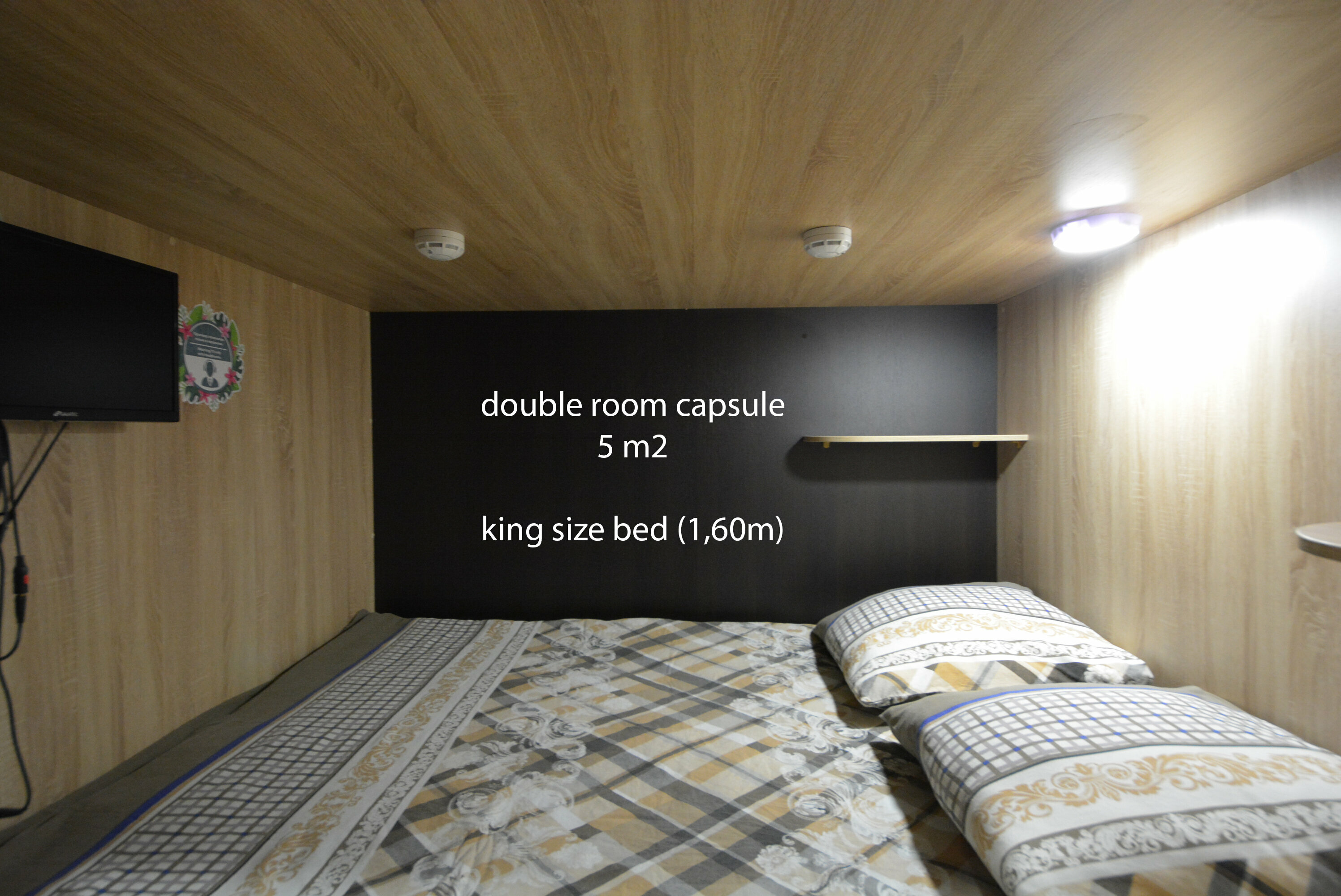 Двухместная ярусная капсула  с двухспальной кроватью 160 см