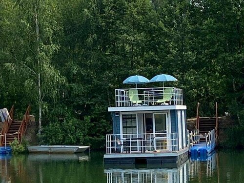 Апартаменты с видом на озеро в Рыболовный клуб Литвиново
