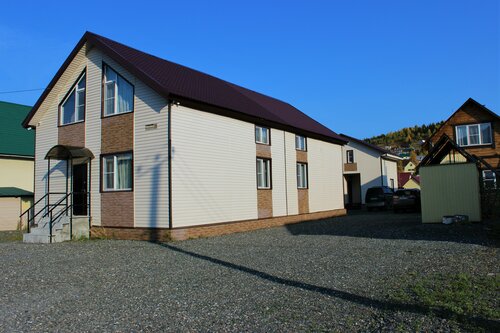 Таунхаус с отдельным входом в Снежок