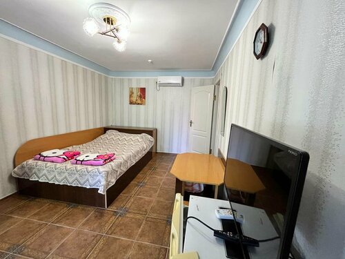 Бюджетный трехместный номер в Папая