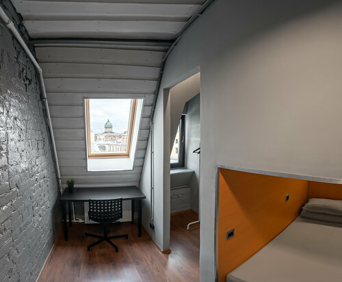 Двухместный номер с 1 кроватью и общей ванной комнатой