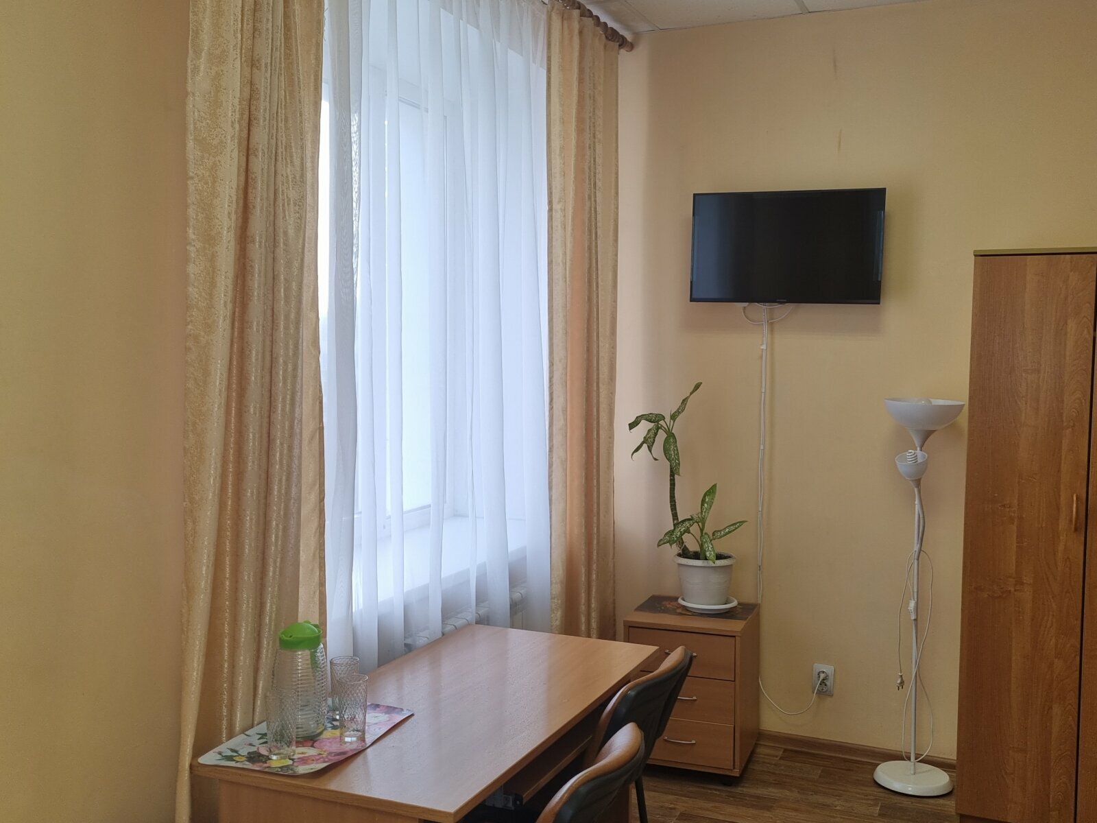 Трехместный номер эконом-класса