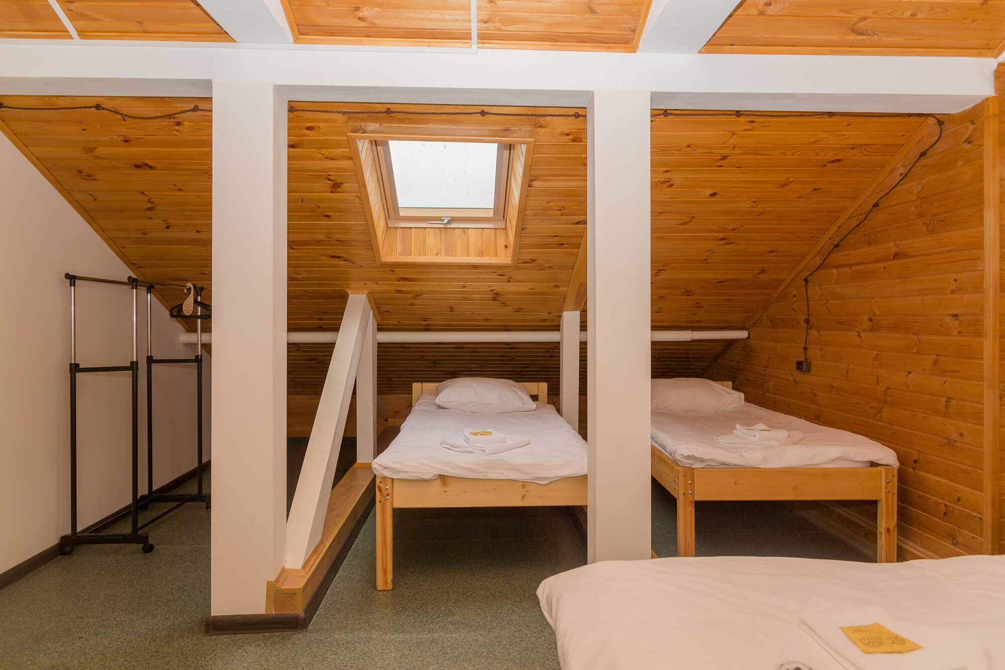 Четырехместный номер с общей ванной комнатой