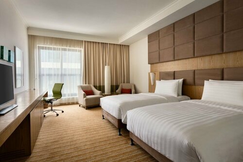 Трёхместный номер Premier в Traders Hotel, Qaryat Al Beri, Abu Dhabi