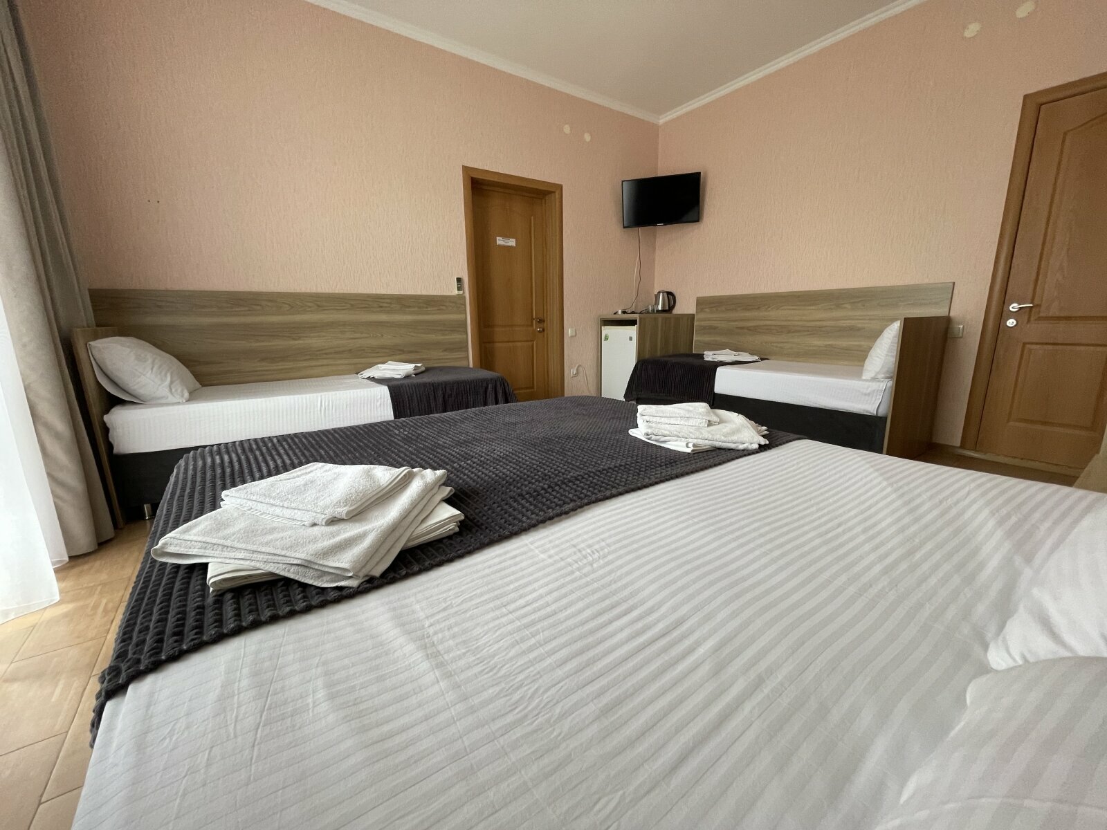 Четырехместный номер с балконом