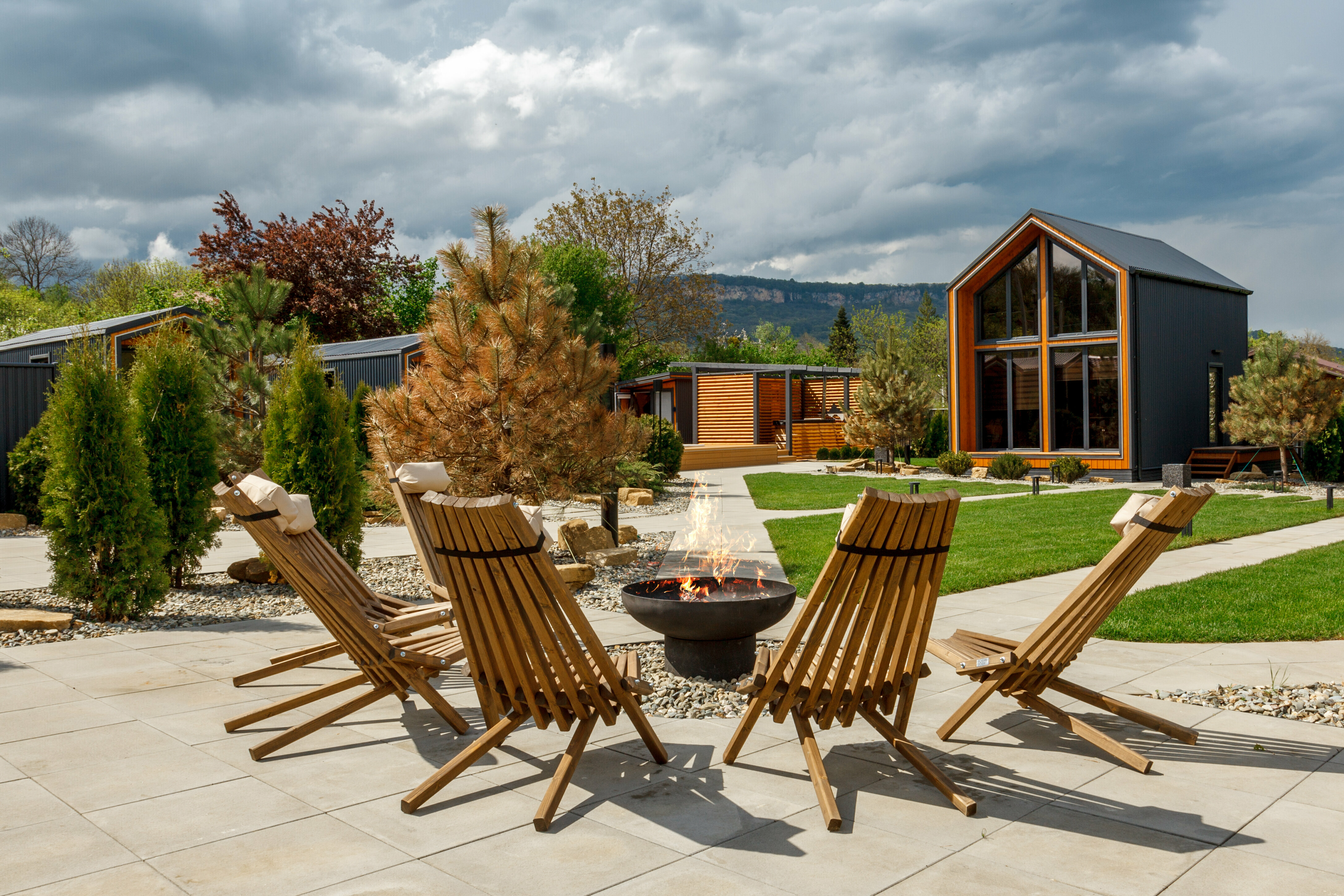 Номер-студия с кроватью размера "king-size" и диван-кроватью