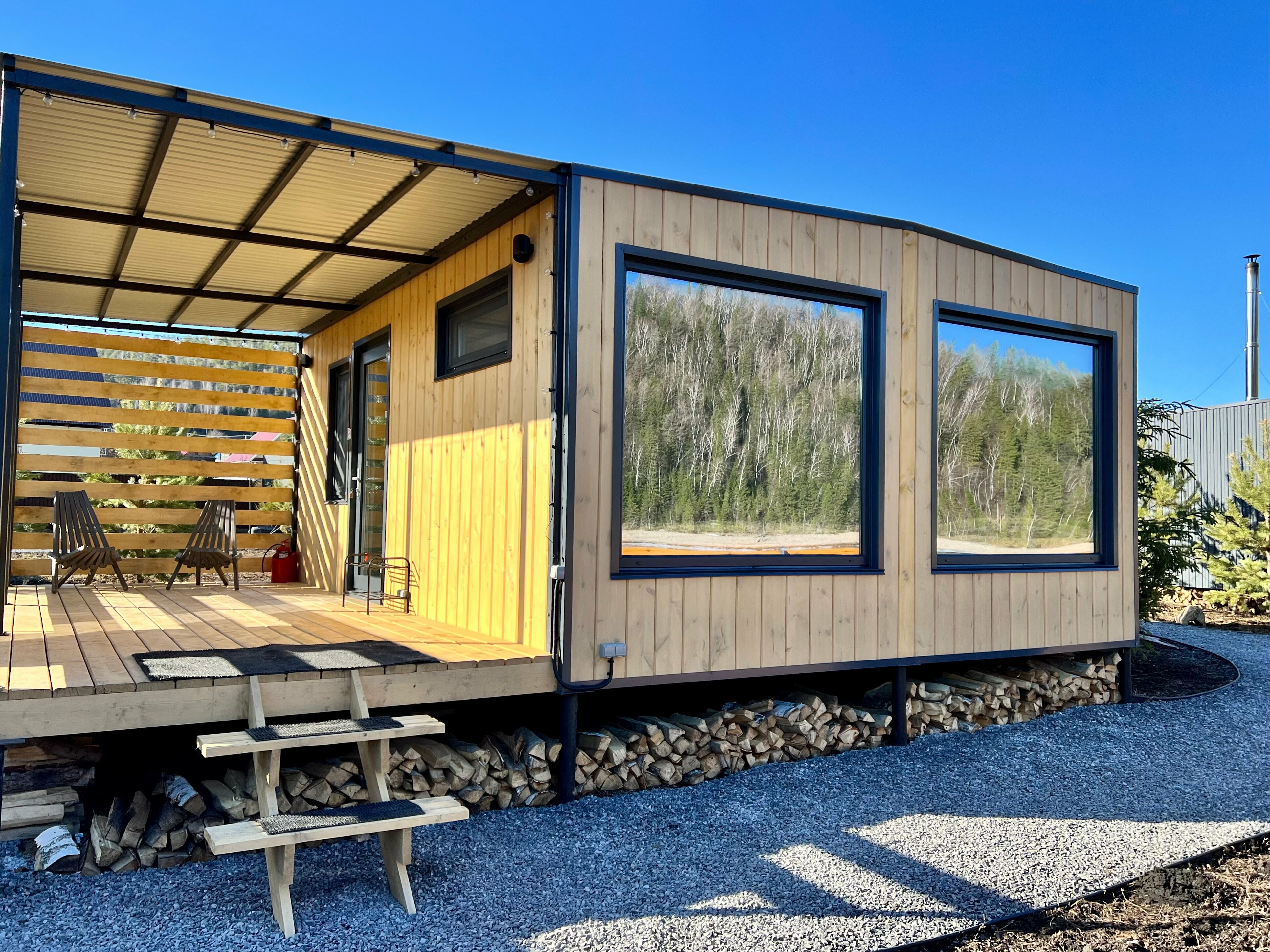 Четырехместный номер с видом на горы