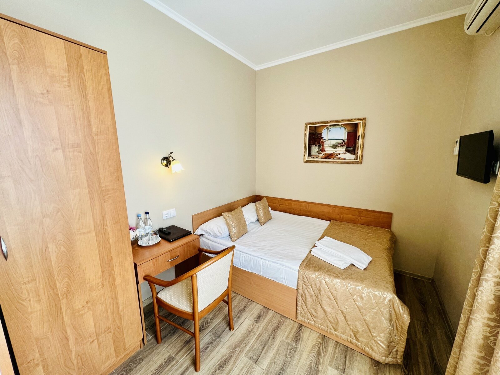 Двухместный номер эконом-класса с 1 кроватью