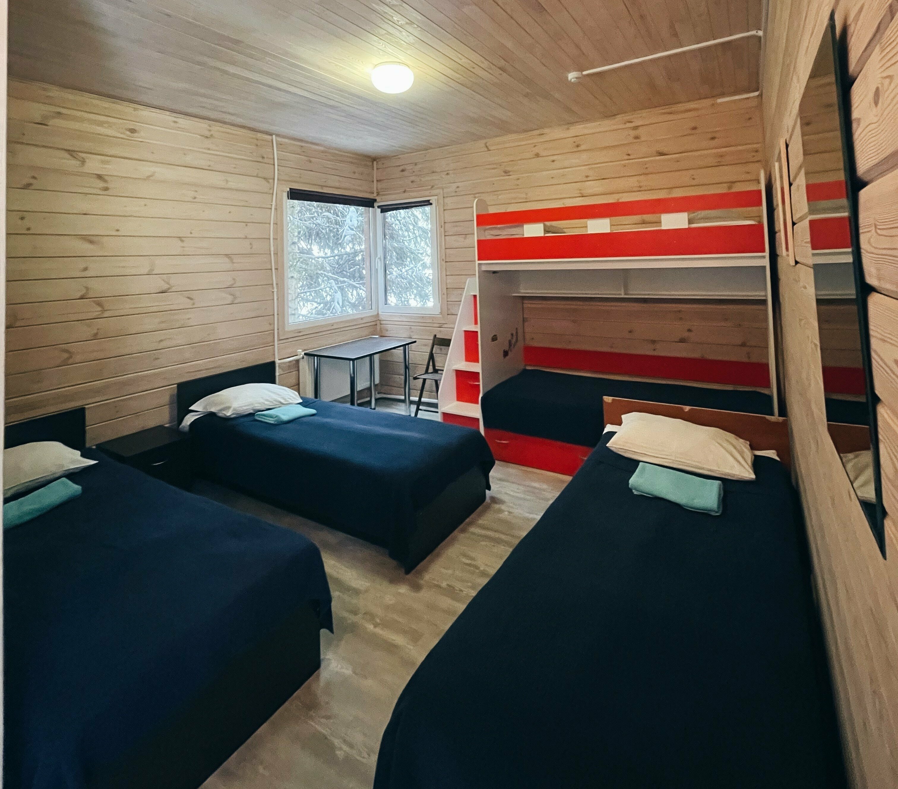 Cемейный номер с собственной ванной комнатой