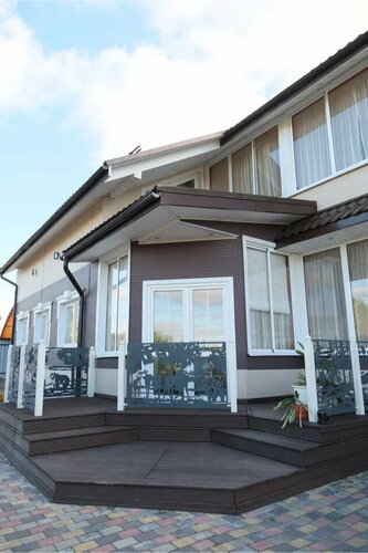 Дом с 8 спальнями в Буян