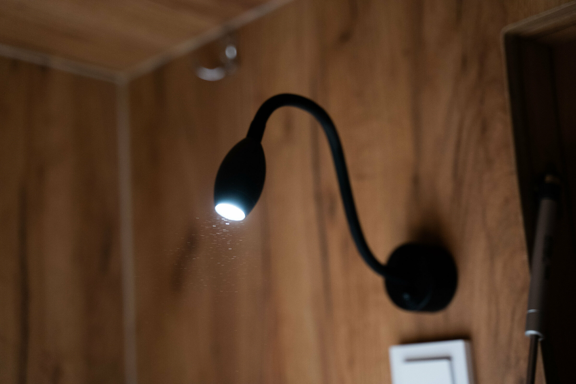 Кровать в общем 6-местном номере