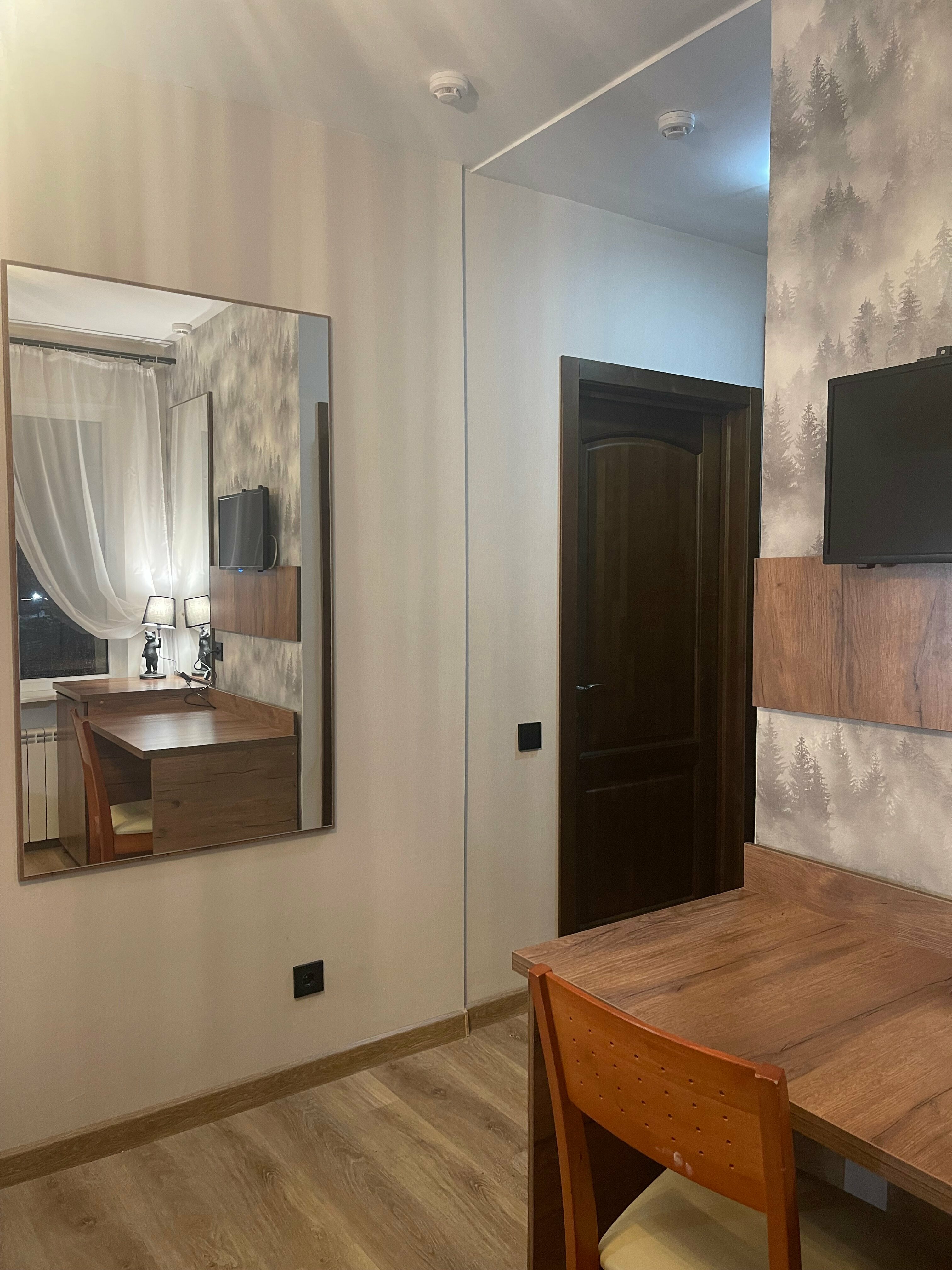 Улучшенный двухместный номер с 1 кроватью или 2 отдельными кроватями, вид на горы