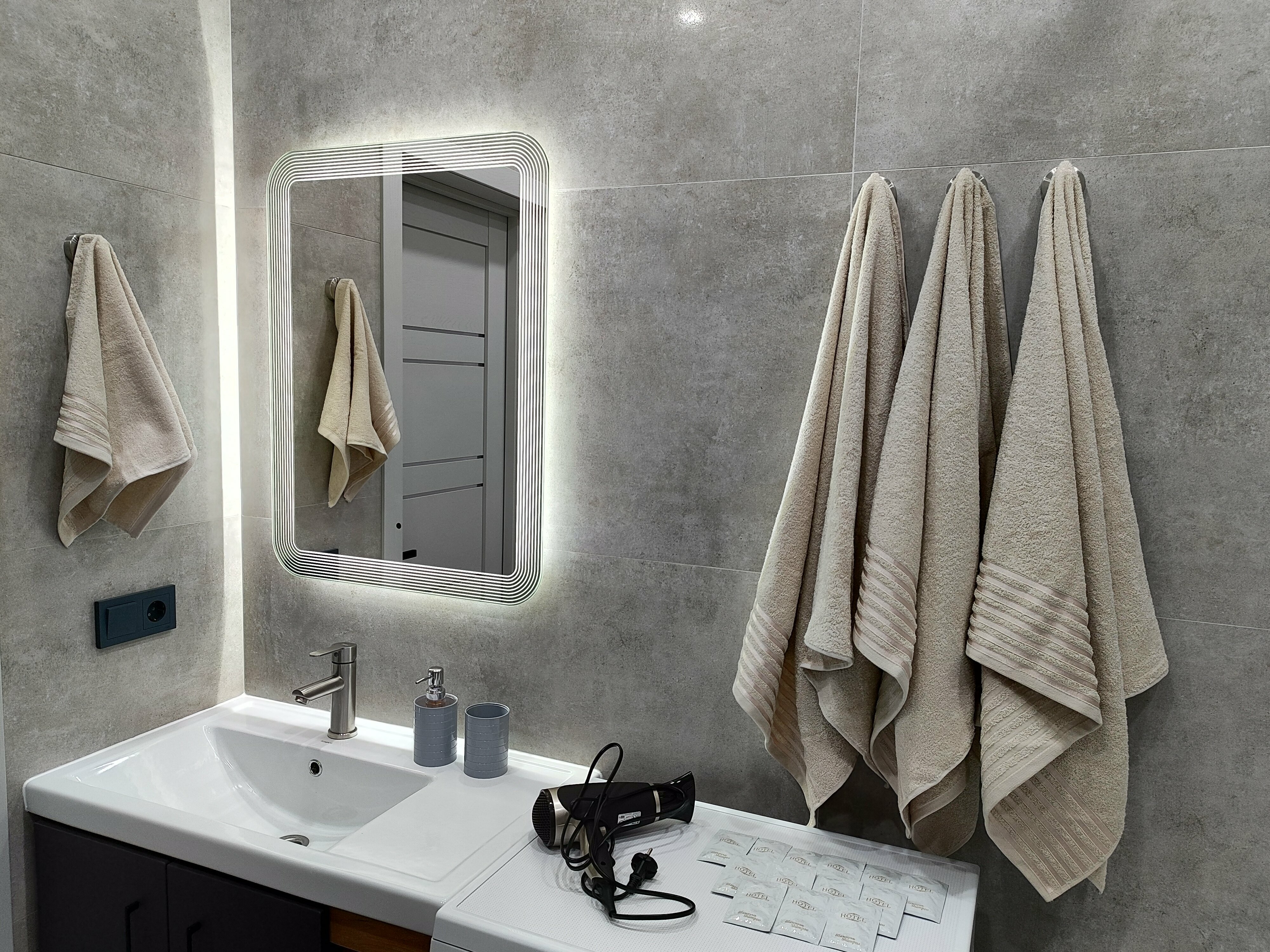 Трехместный номер с балконом