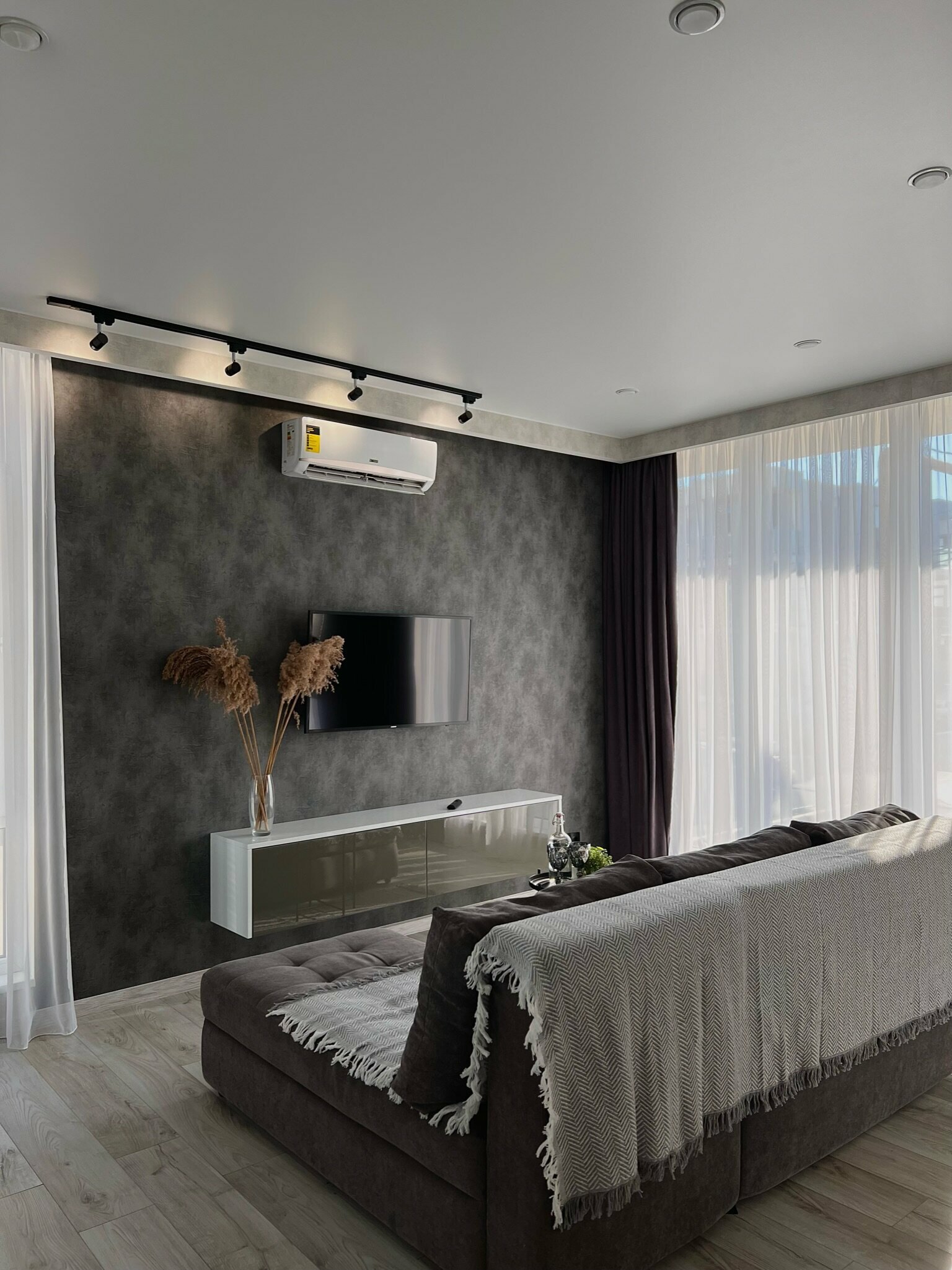 3-х местные апартаменты в жк c круглогодично подогреваемым бассейном +32 ° "Alicekeys" 6/60