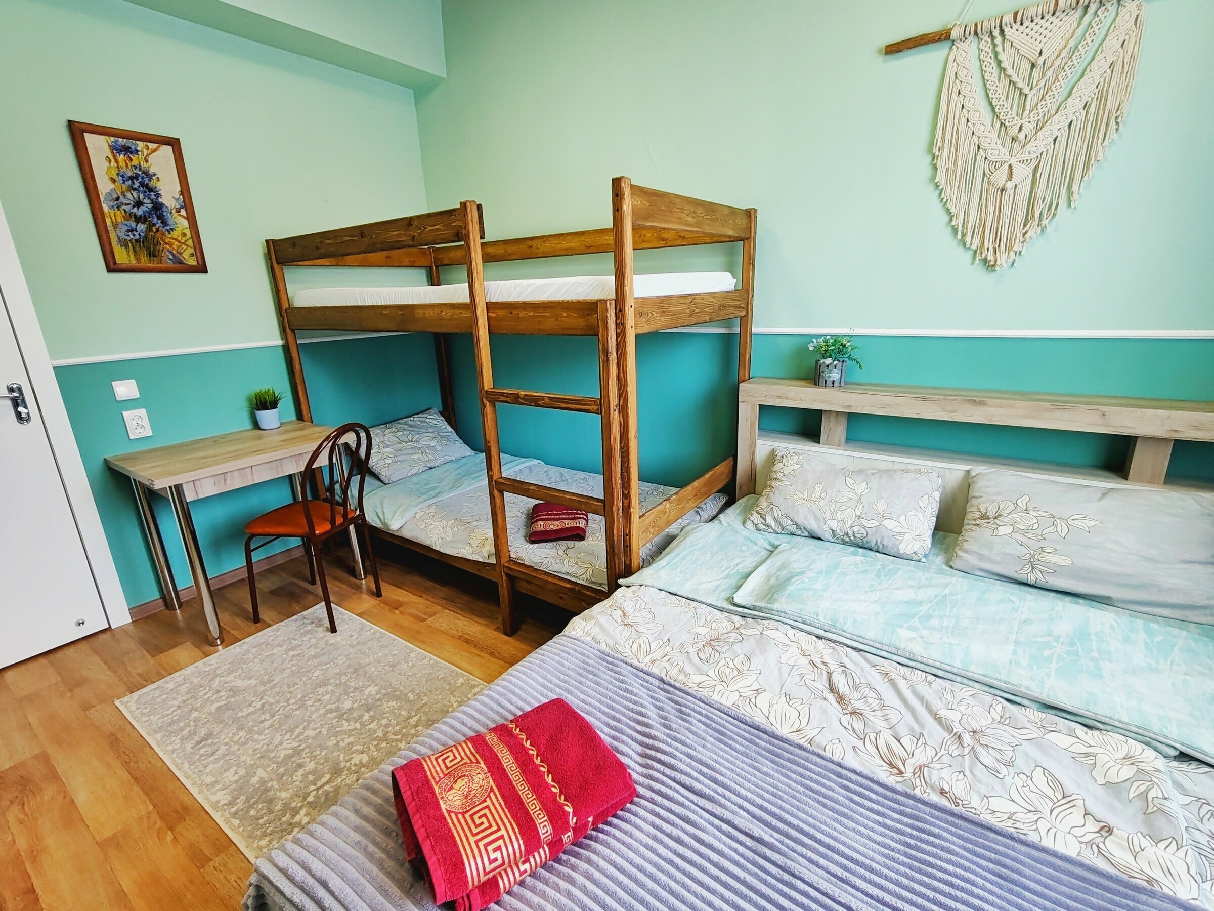 Четырехместный номер с видом на горы