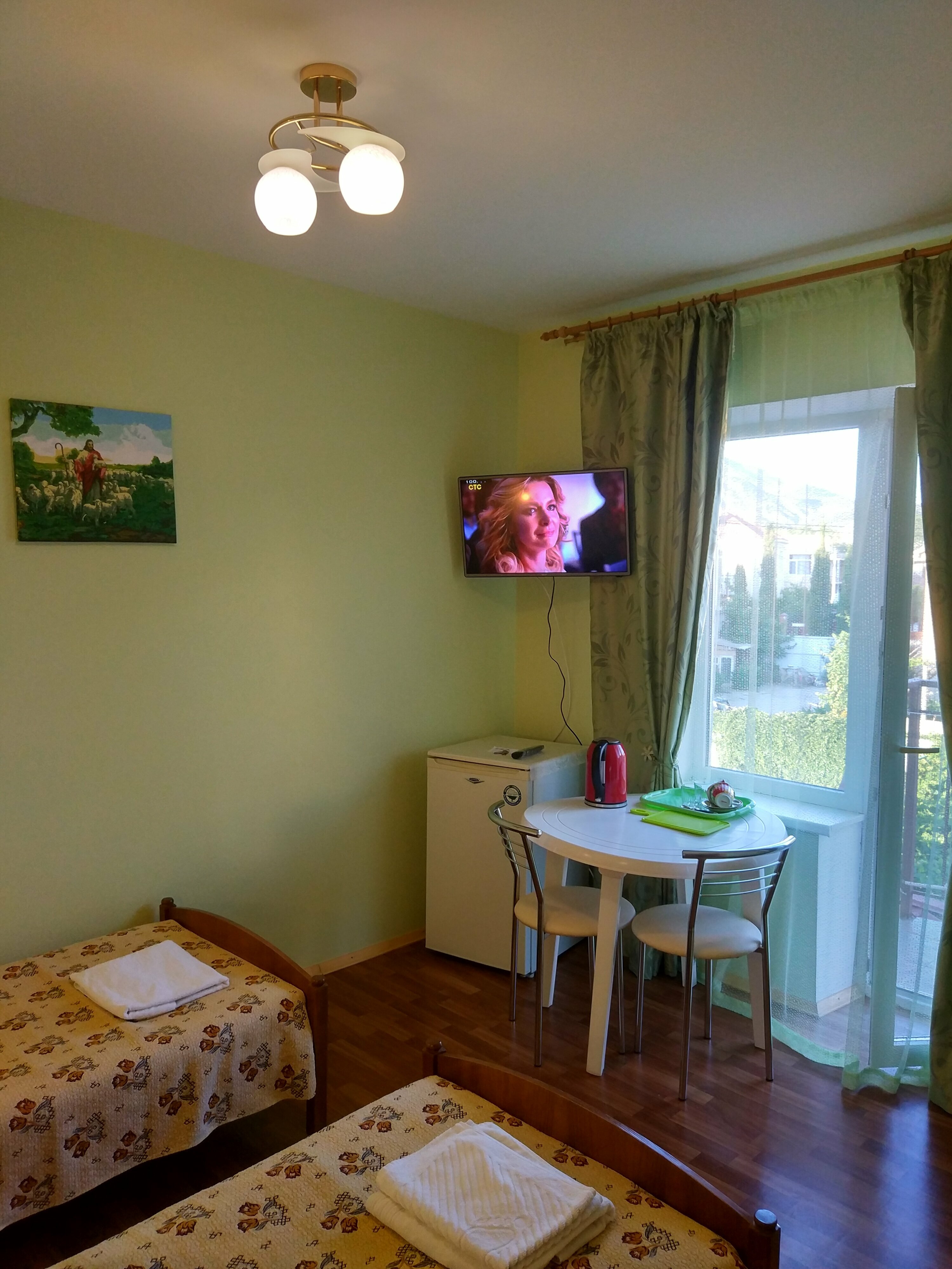 Двухместный номер с 2 отдельными кроватями и балконом