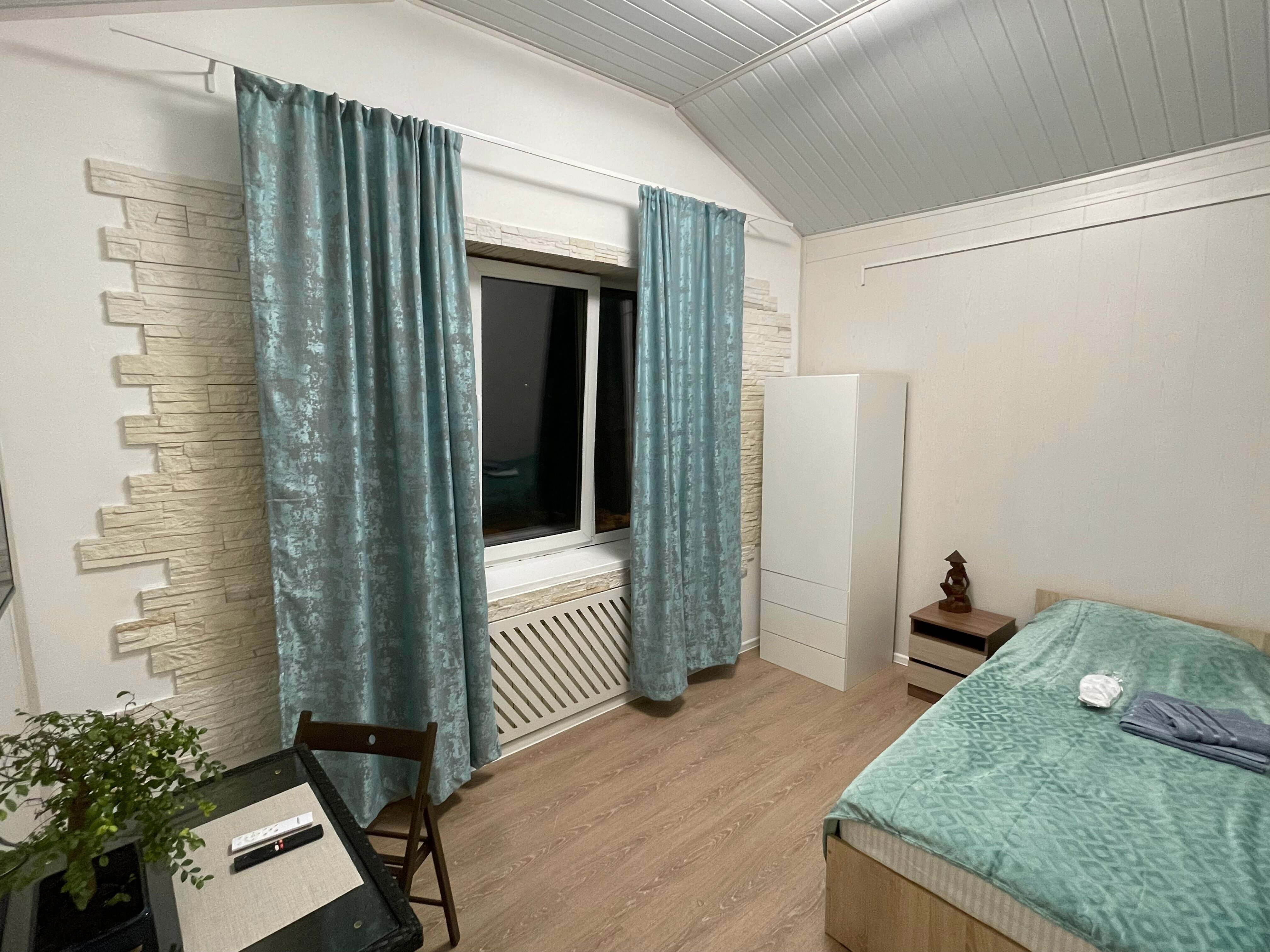 Одноместный номер с общей ванной комнатой