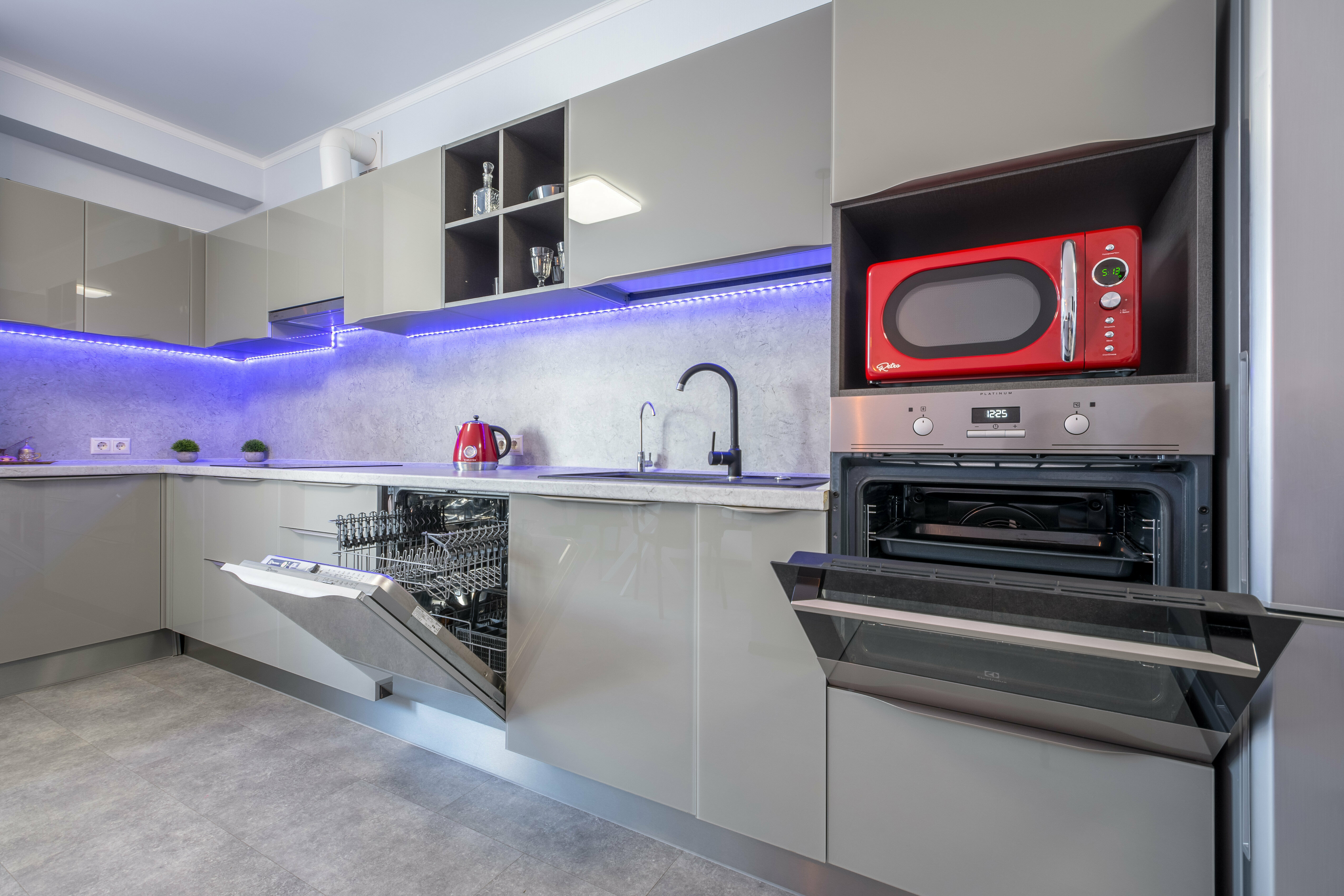 Семейные 3-комнатные апартаменты с 2-спальнями, со станцией Алиса и детской комнатой с гамаком!