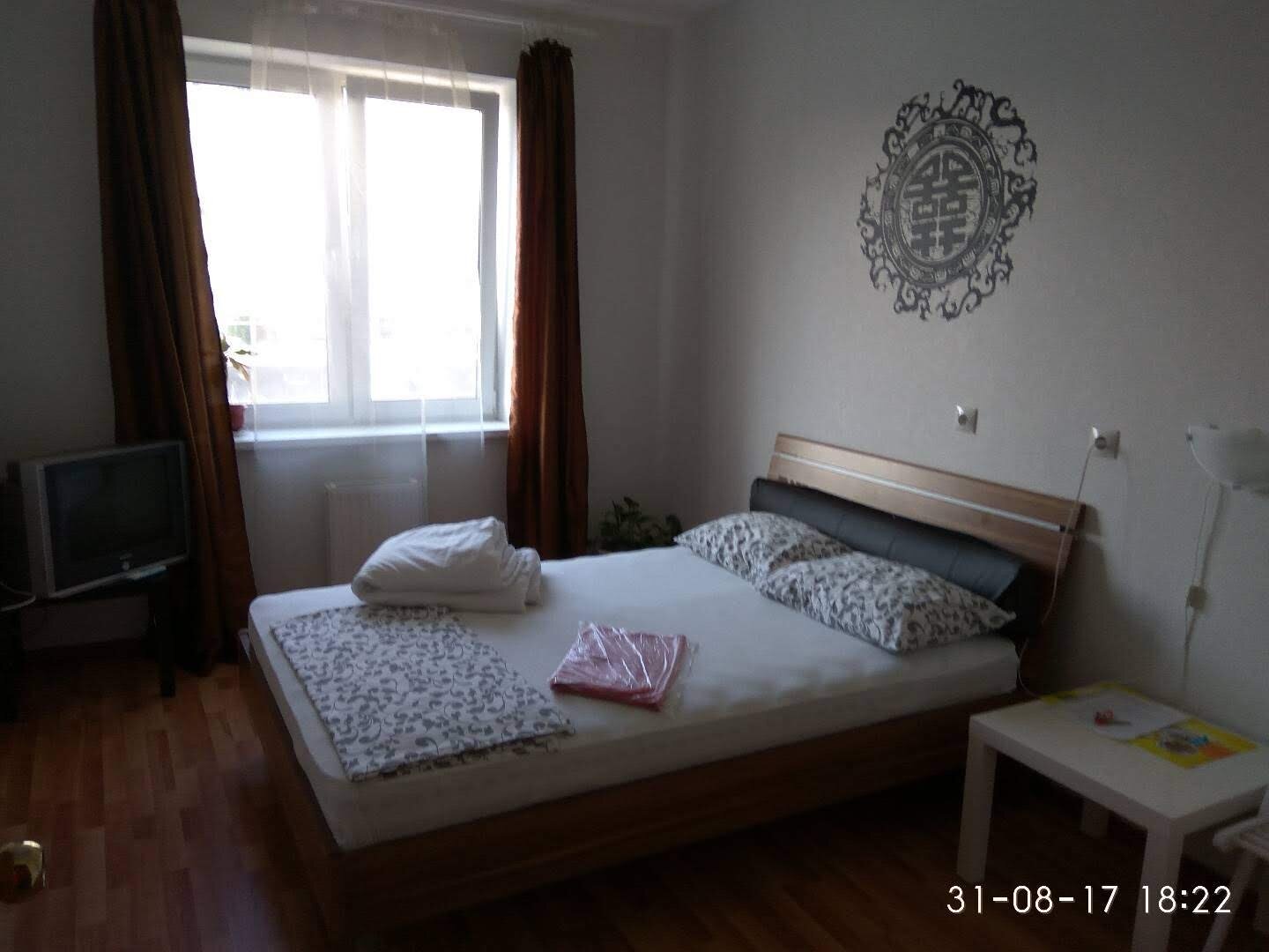 Двухместный номер с 1 кроватью и общей ванной комнатой