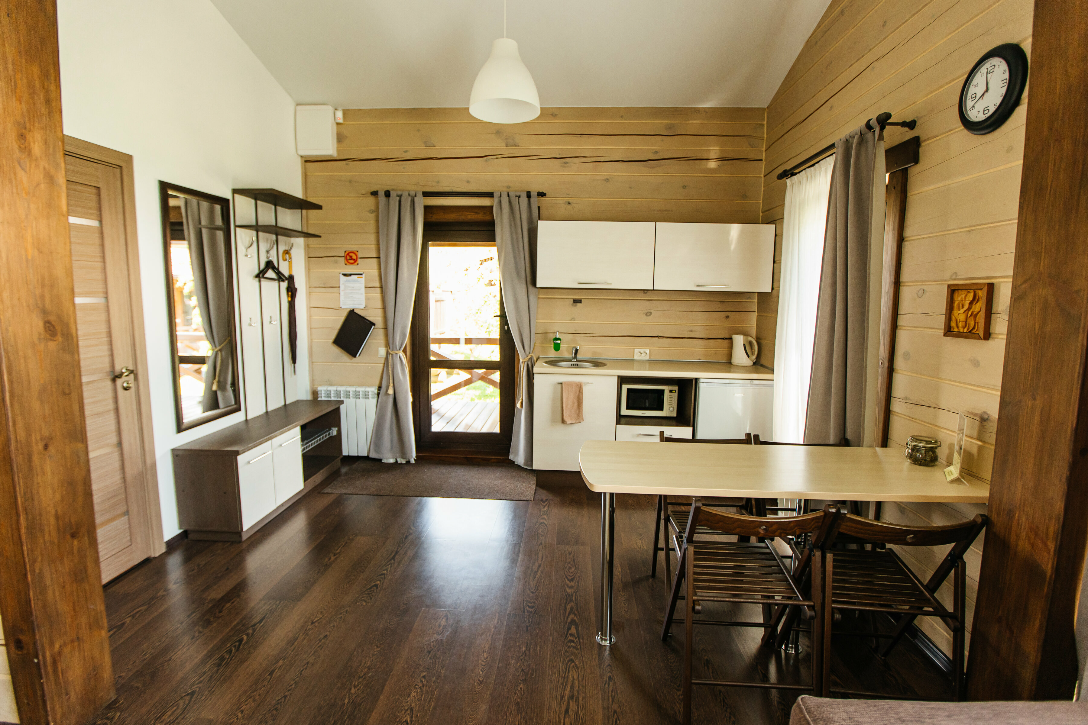 Отдельно стоящий дом-студия с мангальной зоной